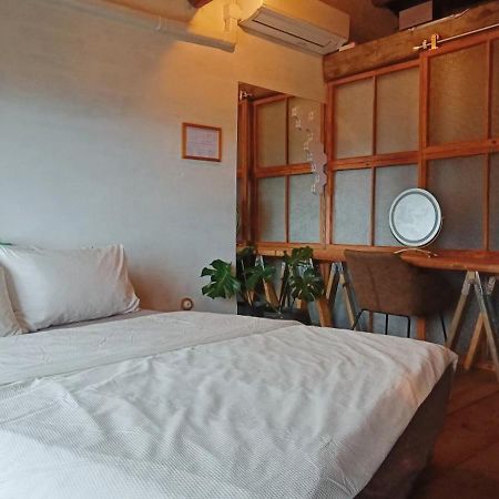 雜院-晴海 Yardbnb 2F Цзюфэнь Экстерьер фото